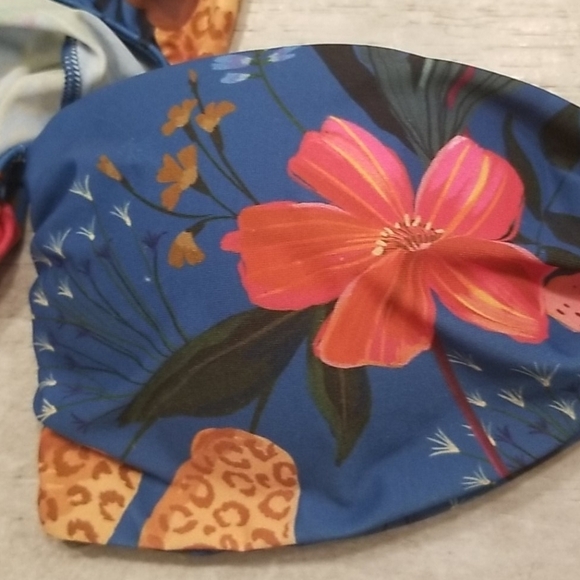 💕FARM RIO💕 Reversible Bandeau Strapless Bikini TOP XS NWT - Picture 3 of 16